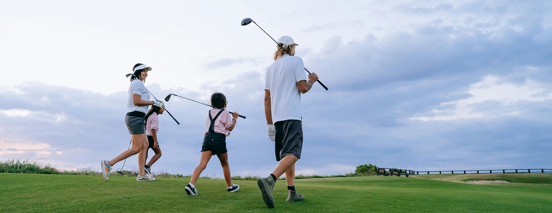 Golf Shop -Golf Shop pexels mikhail nilov 9207310